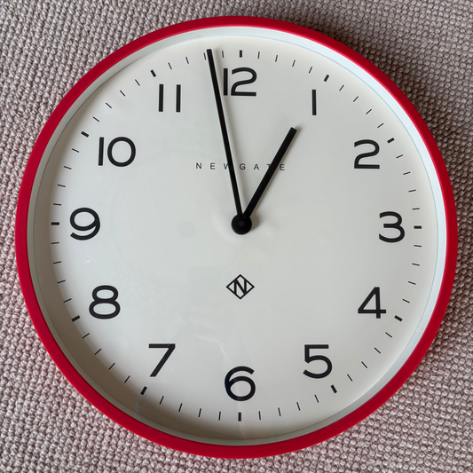 Red Newgate Clock