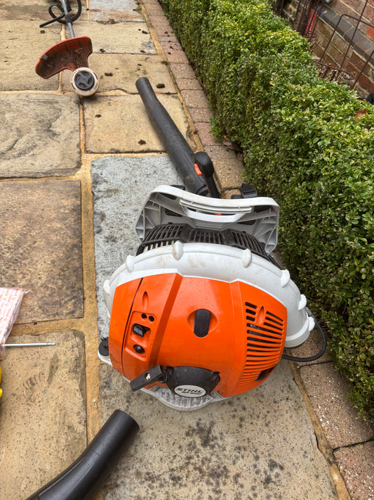 Stihl BR600 Petrol Leaf Blower Back Pack