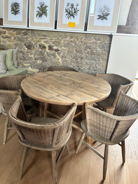 Ennis and Brown Circular Oak Dining Table and 5 Oka Tinto Dining Chairs