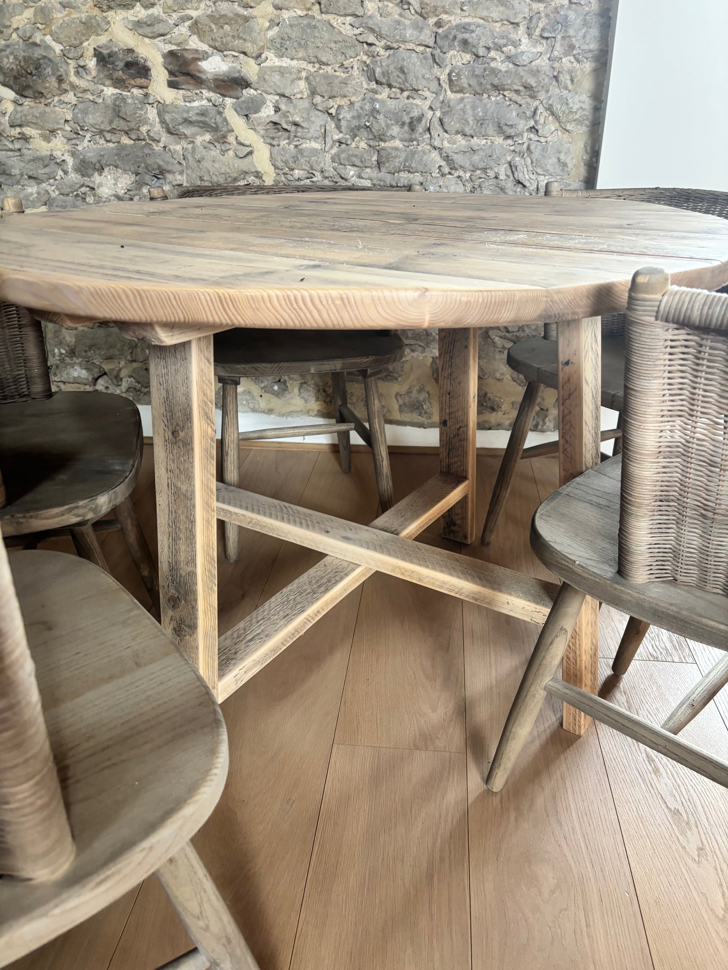 Ennis and Brown Circular Oak Dining Table and 5 Oka Tinto Dining Chairs
