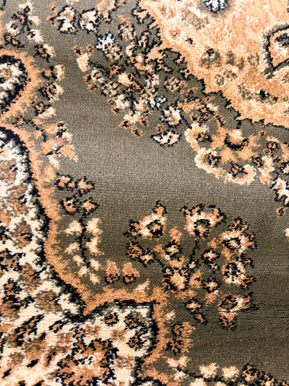 Heritage Traditional Green & Ivory Rug