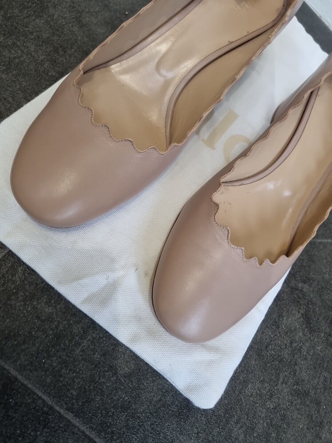 Chloe Women's Scalloped Edge Beige Shoes Size 39.5