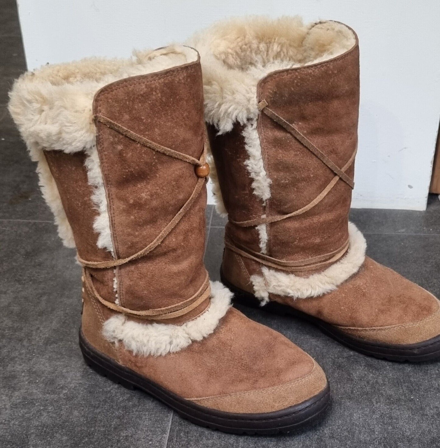 Genuine Women's Brown UGG Boots Size 5.5