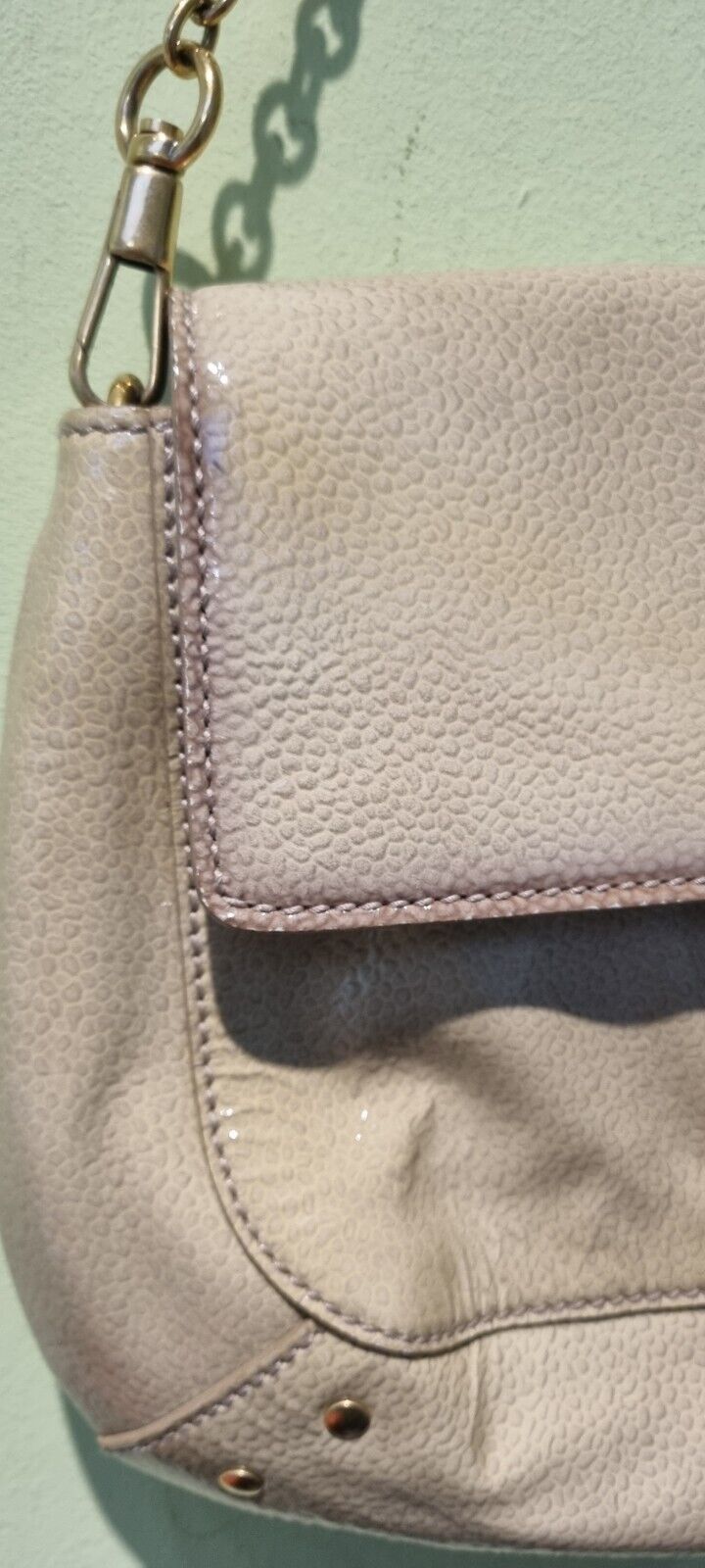 Yves Saint Laurent Women's Oat Colour Patent Leather Handbag, With Dustbag