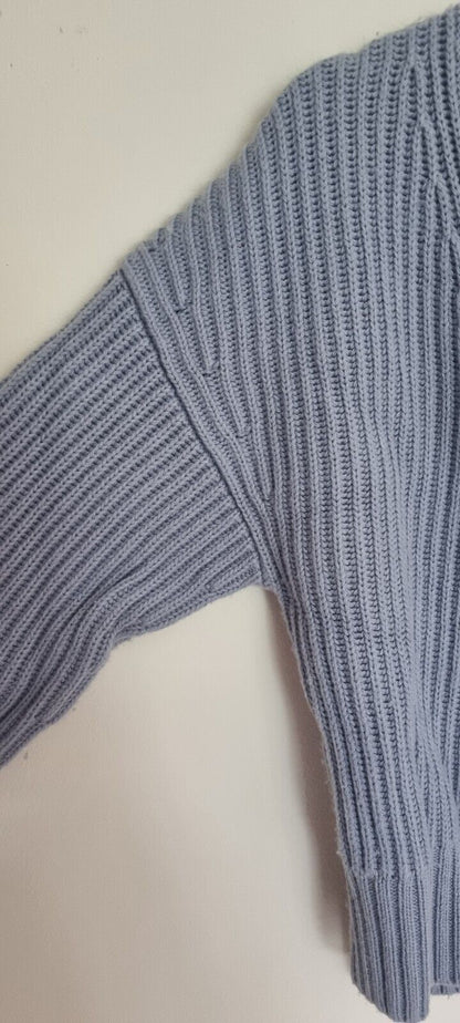 Joseph Women's Blue Chunky Knit Cropped V Neck Pullover, Jumper Size XS