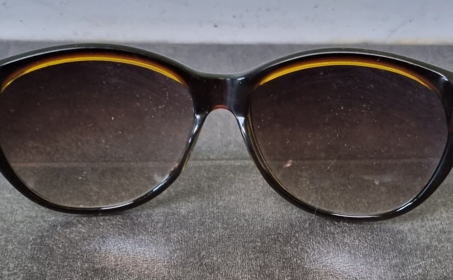 Designer Vivienne Westwood Women's Brown Vintage Sunglasses VW736A2