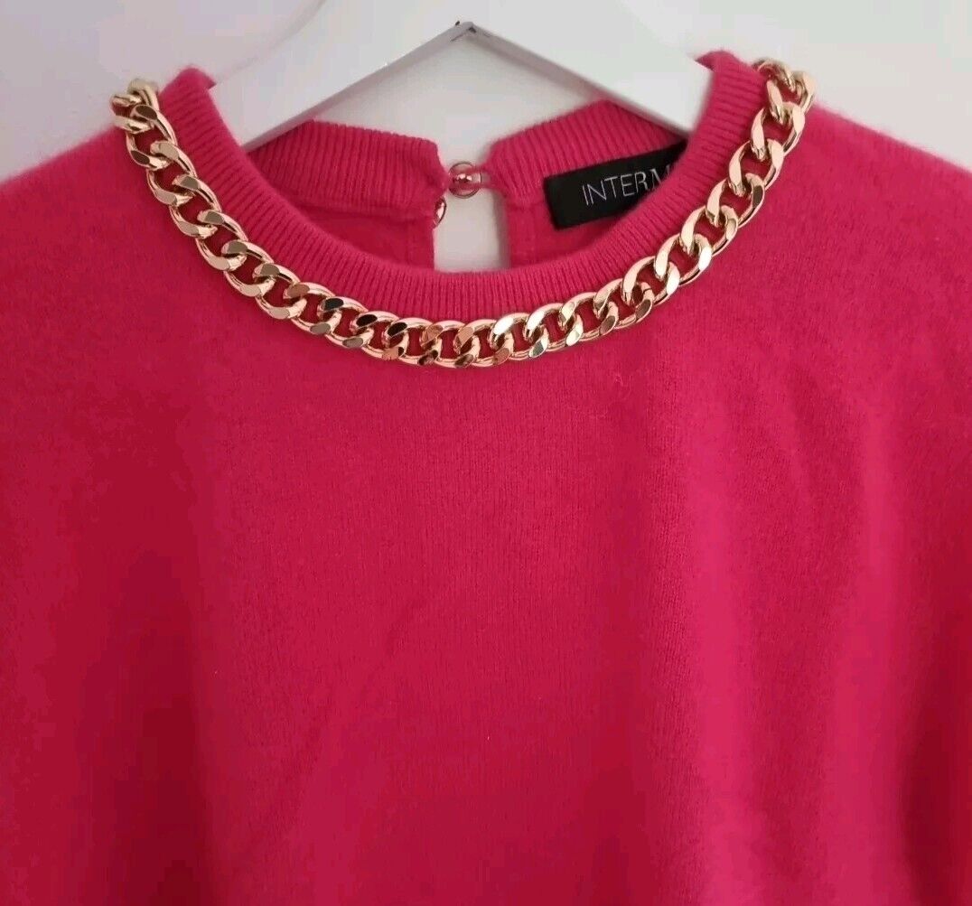 Intermix Women's Pink 100% Cashmere Pullover Jumper With Gold Colour Neck Chain