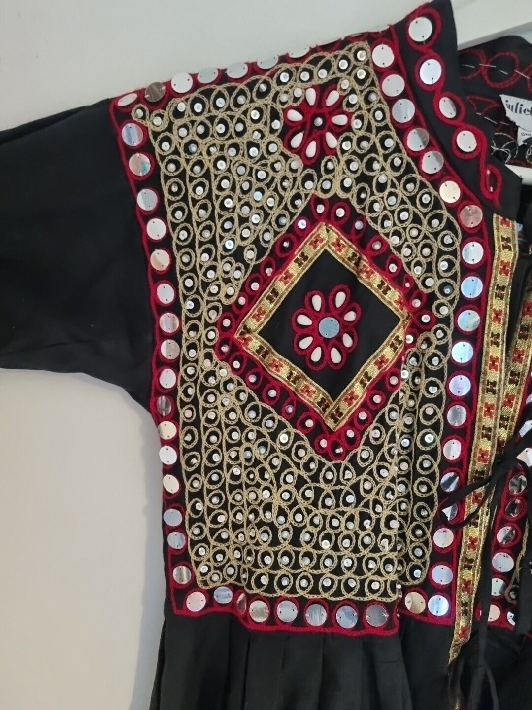 BNWT Juliette Dunn  Women's Black And Red Beaded, Embroidered Jacket One Size