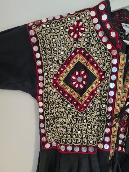 BNWT Juliette Dunn  Women's Black And Red Beaded, Embroidered Jacket One Size