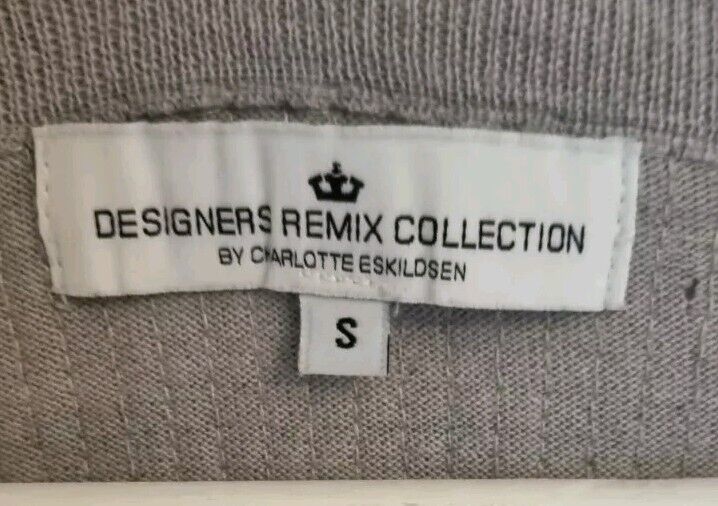 Charlotte Eskildsen Designer Remix Collection Silver Sequinned 100% Wool Top  S