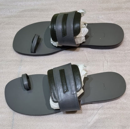 Reduced: New Zeus + Ione Designer Sandals Size 36