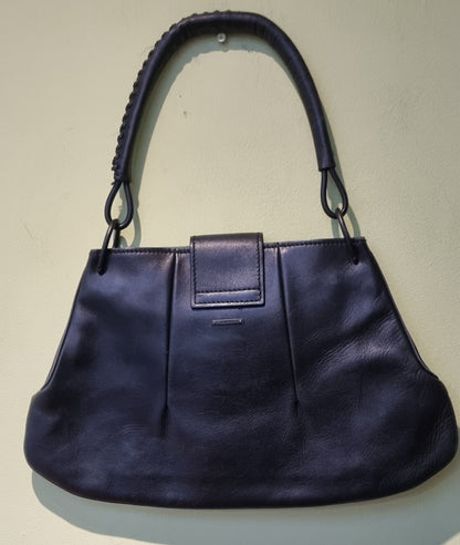 Fabulous Designer Gucci Women's Black Leather Handbag