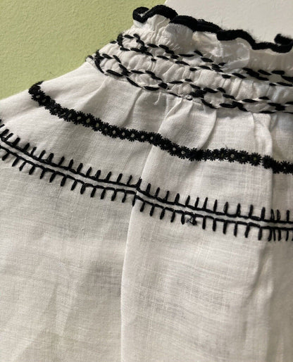 Frame Women's Long Sleeved White Blouse With Black Details Size 2XS