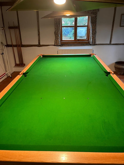 Snooker Table 8' By 4'