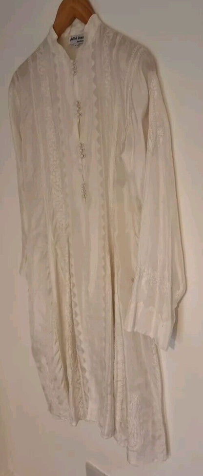 Juliette Dunn 100% Silk Women's White Embroidered And Buttoned Kaftan Size 3