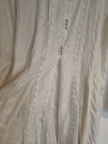 Juliette Dunn 100% Silk Women's White Embroidered And Buttoned Kaftan Size 3