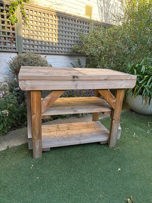 Outdoor BBQ Table0