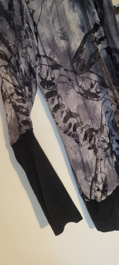 BNWT Hugo Boss Women's 100%  Shere Button Up Silk Blouse Size 6