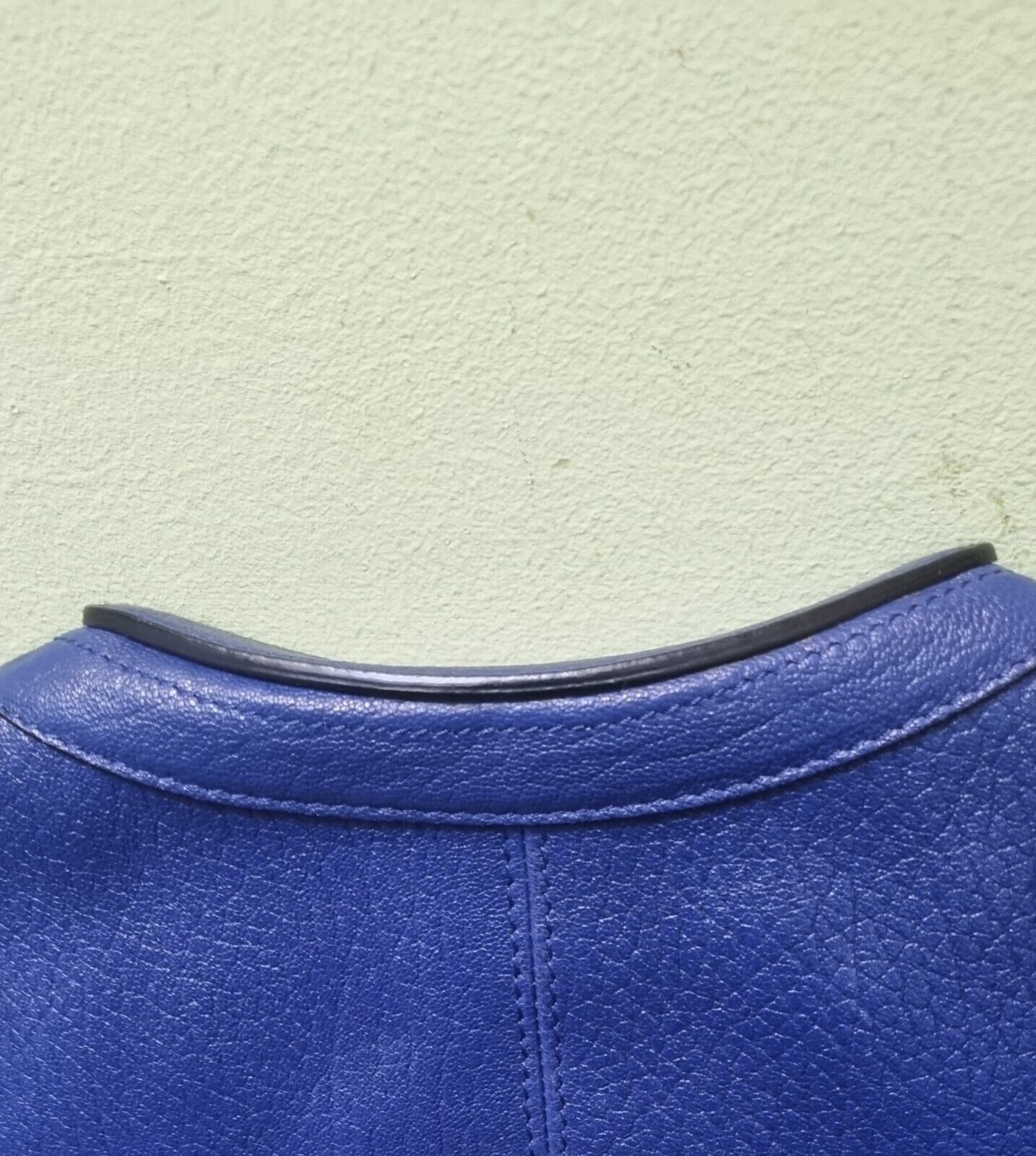 Gorgeous Genuine Alexander McQueen Women's Blue Clutch Bag