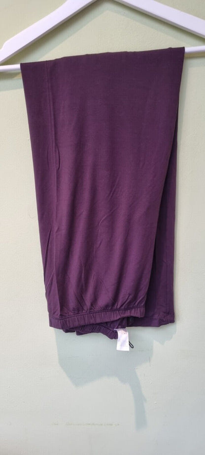 Reduced: Hanro Of Switzerland Women's Two Piece Burgandy Lounge Suit Size S