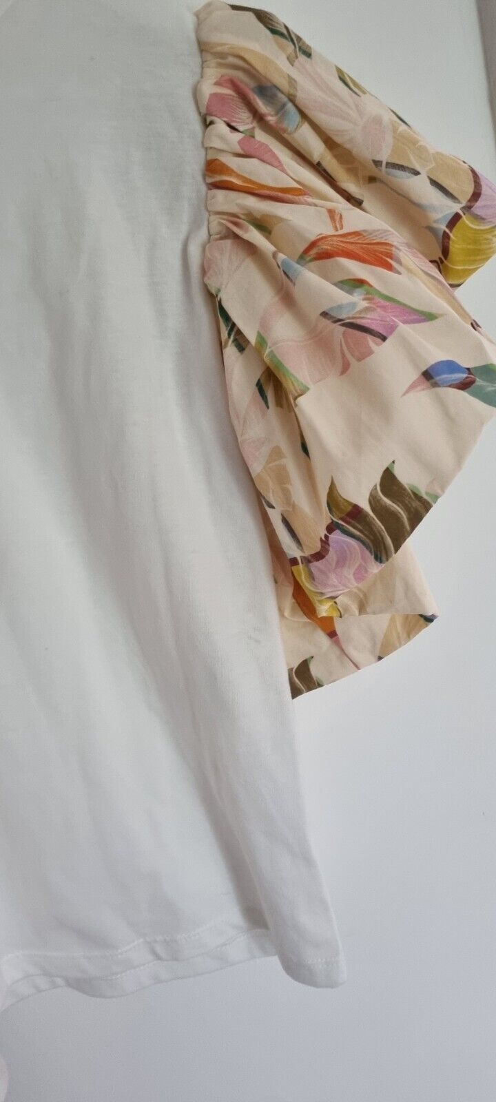 Eugenia Fernandez Women's White Top With  Floral Big Puff Sleeves Size XS