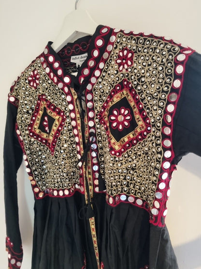 BNWT Juliette Dunn  Women's Black And Red Beaded, Embroidered Jacket One Size