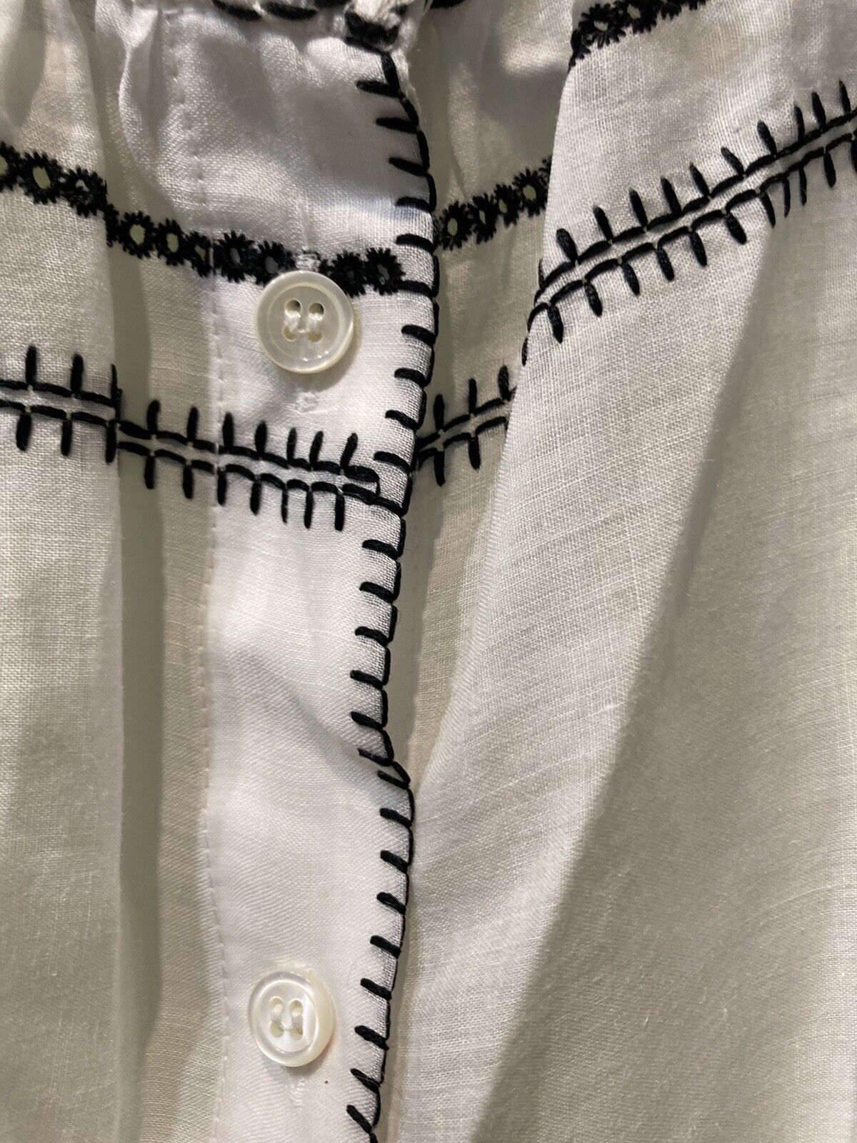 Frame Women's Long Sleeved White Blouse With Black Details Size 2XS