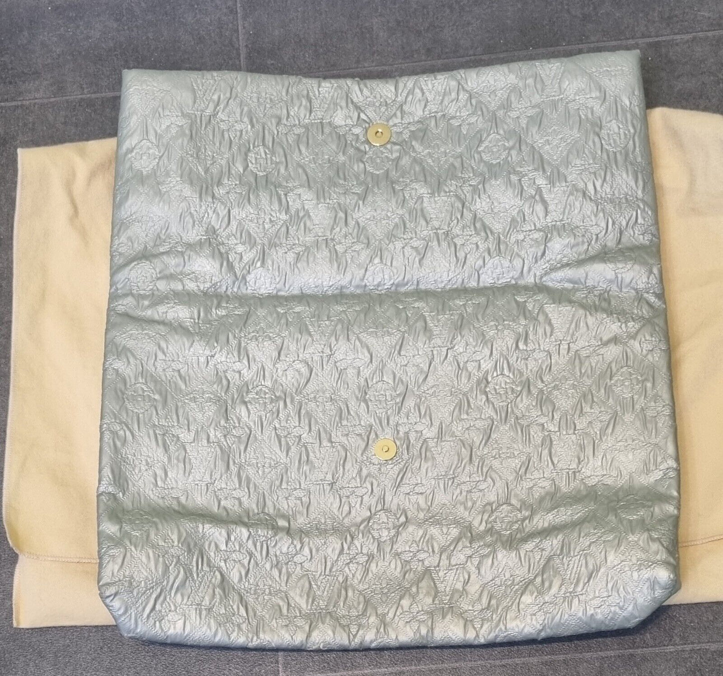 Genuine Louis Vuitton Monogram Canvas Silver Clutch Bag With Logo Dust Bag