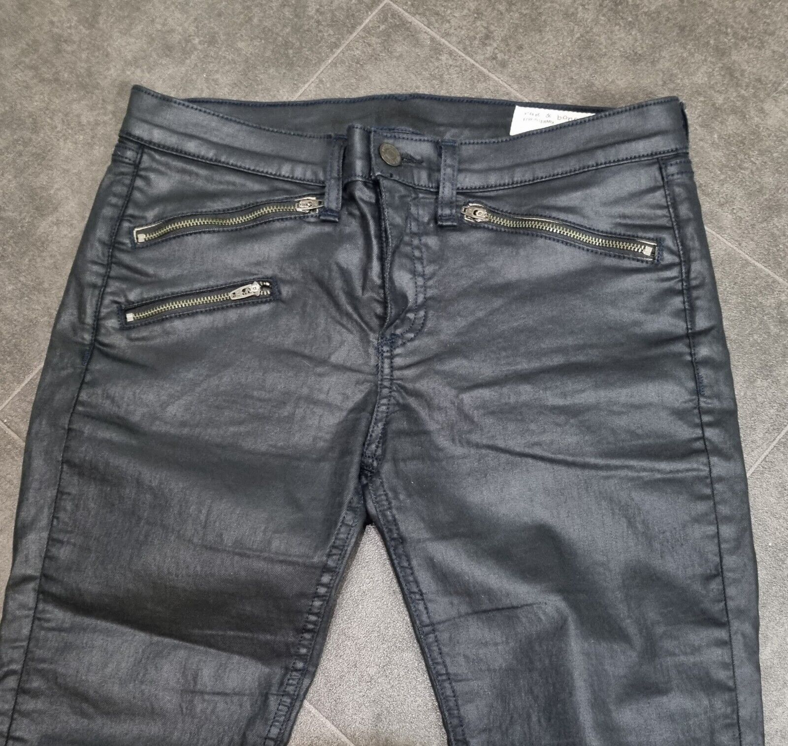 5039247