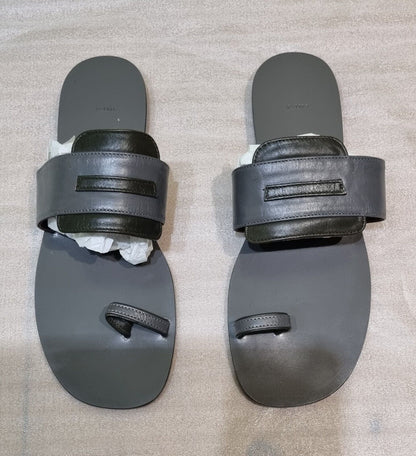 Reduced: New Zeus + Ione Designer Sandals Size 36