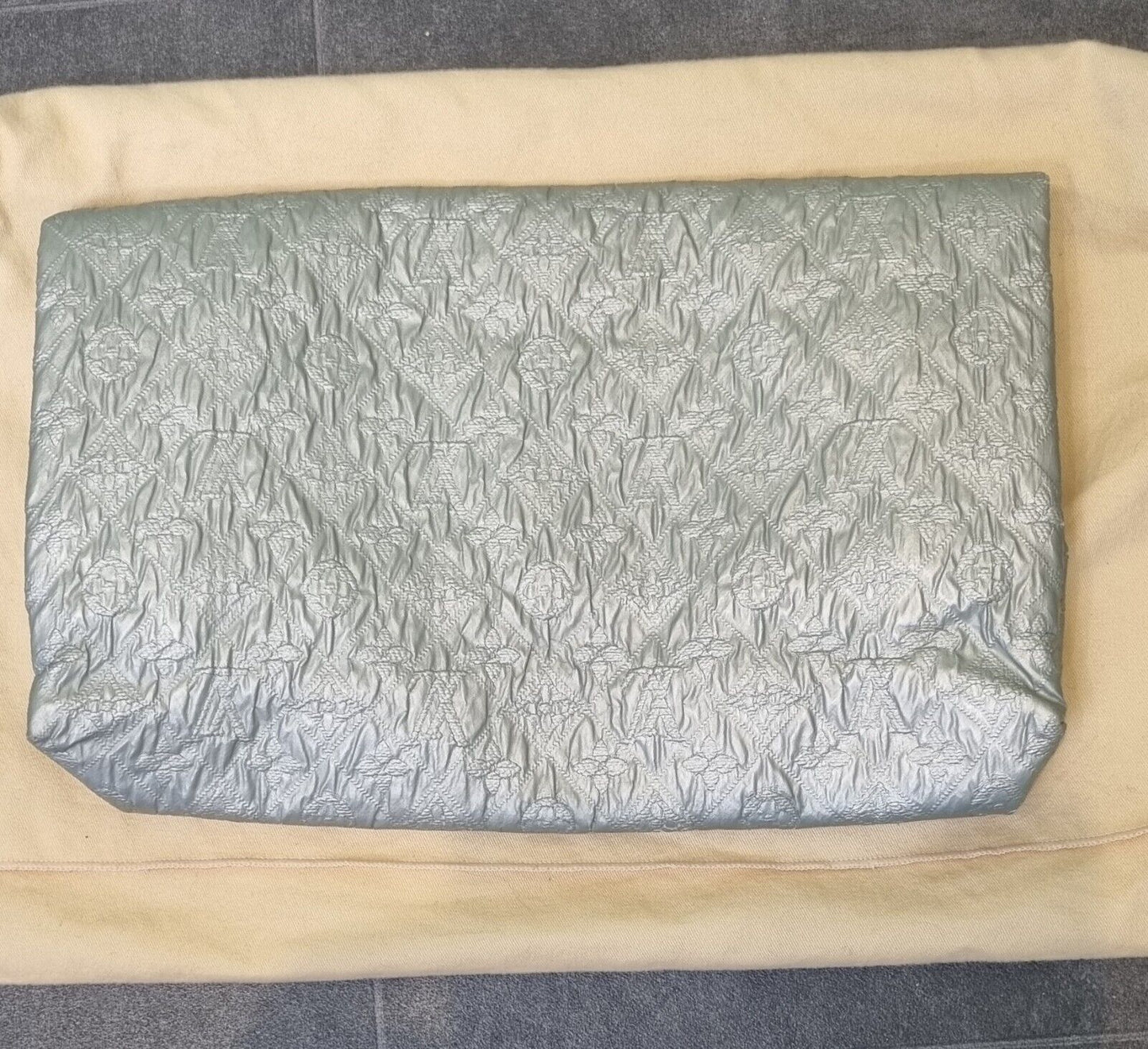 Genuine Louis Vuitton Monogram Canvas Silver Clutch Bag With Logo Dust Bag