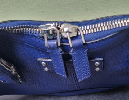 Gorgeous Genuine Alexander McQueen Women's Blue Clutch Bag