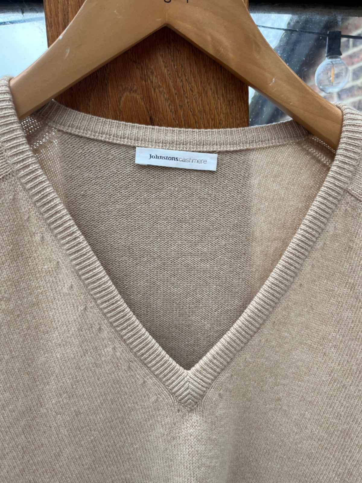 Johnstons Mens Beige Cashmere Jumper Chest 58 cm2