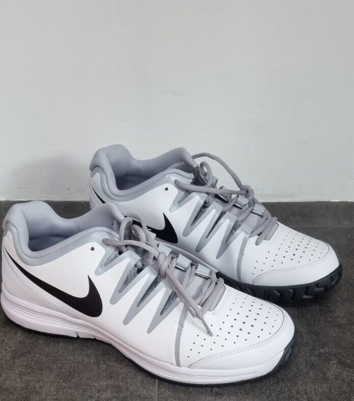 Brand New With Box Nike Mens Vapor Court  White, Grey Tennis Trainers Size 12