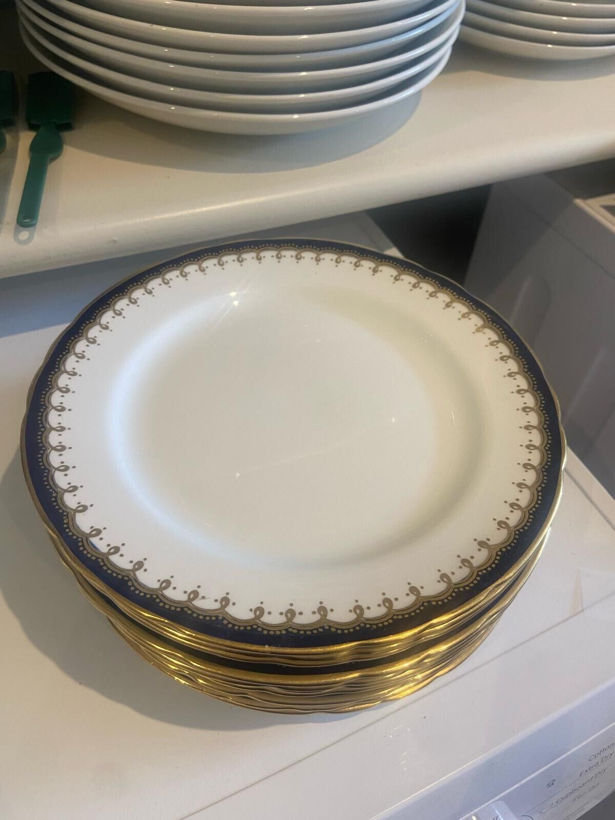 Aynsley China Dinner Set
