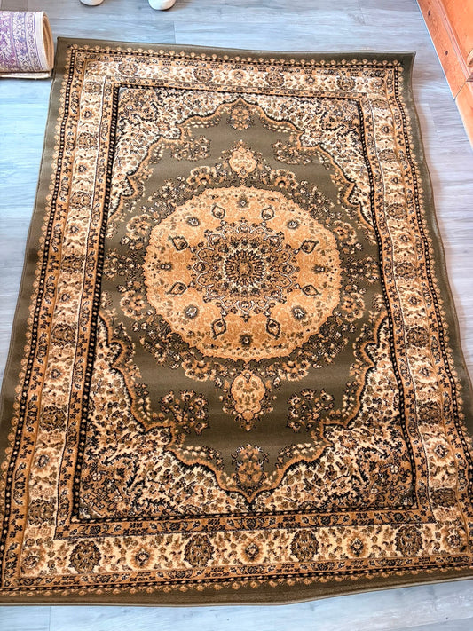 Heritage Traditional Green & Ivory Rug