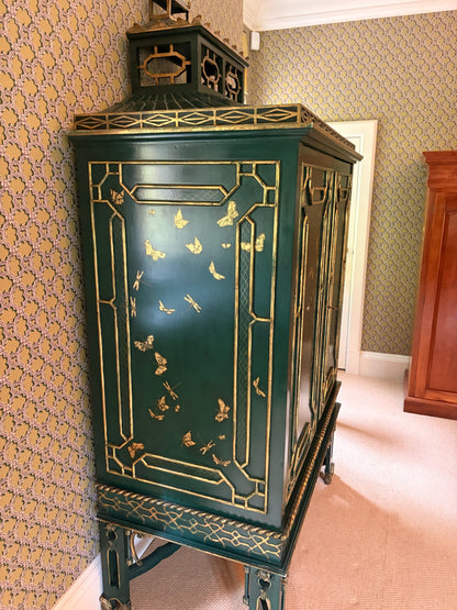 Dark Green Chinoiserie Cabinet with Gold Decoration