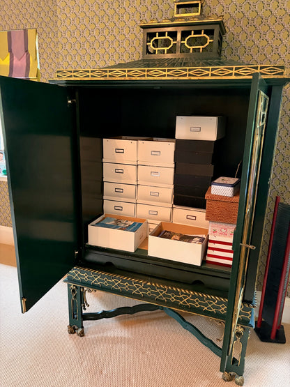 Dark Green Chinoiserie Cabinet with Gold Decoration