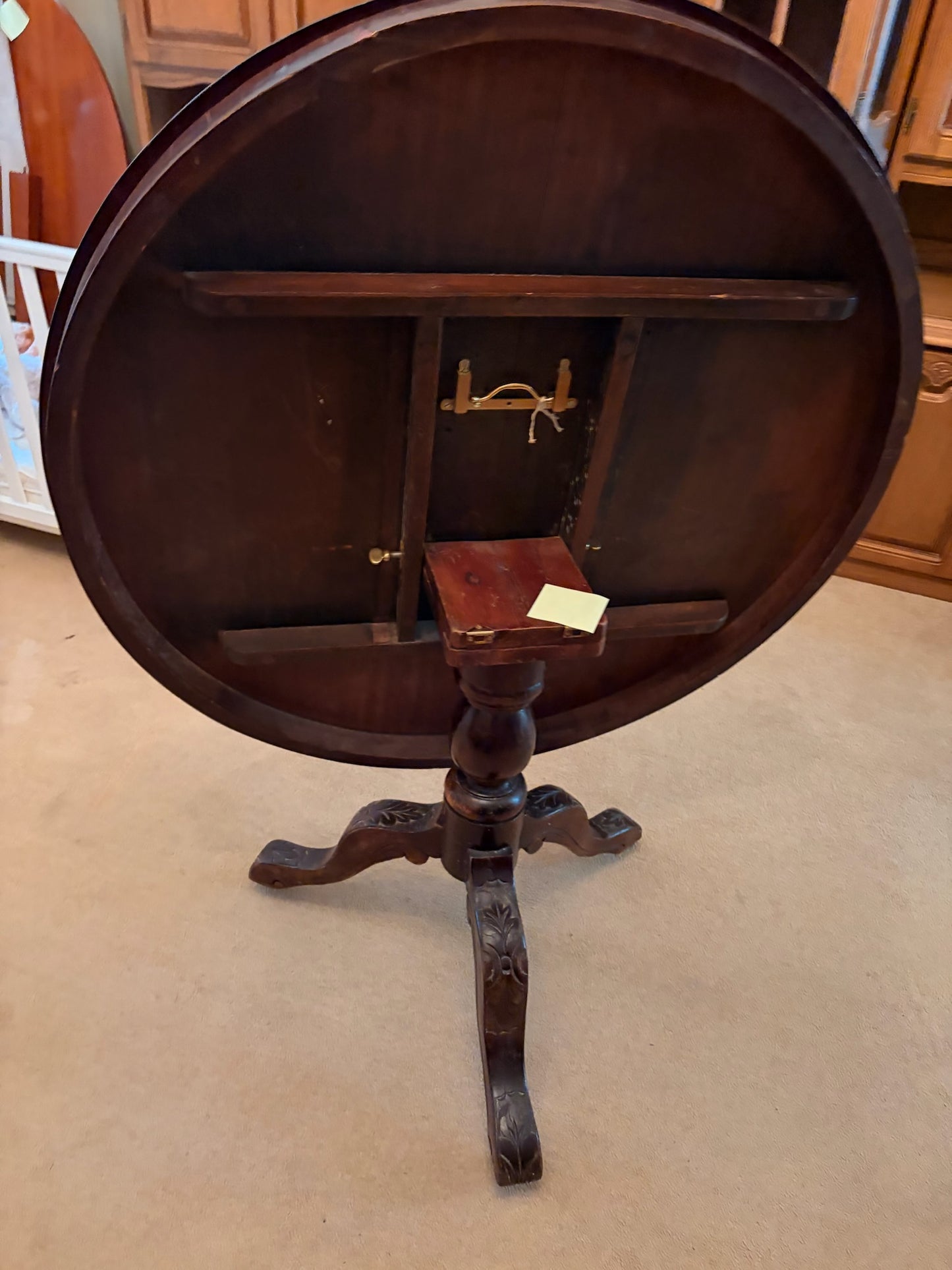 Mahogany Tripod Tilt Circular Table