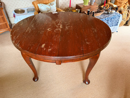 Mahogany Extendable Circular Table