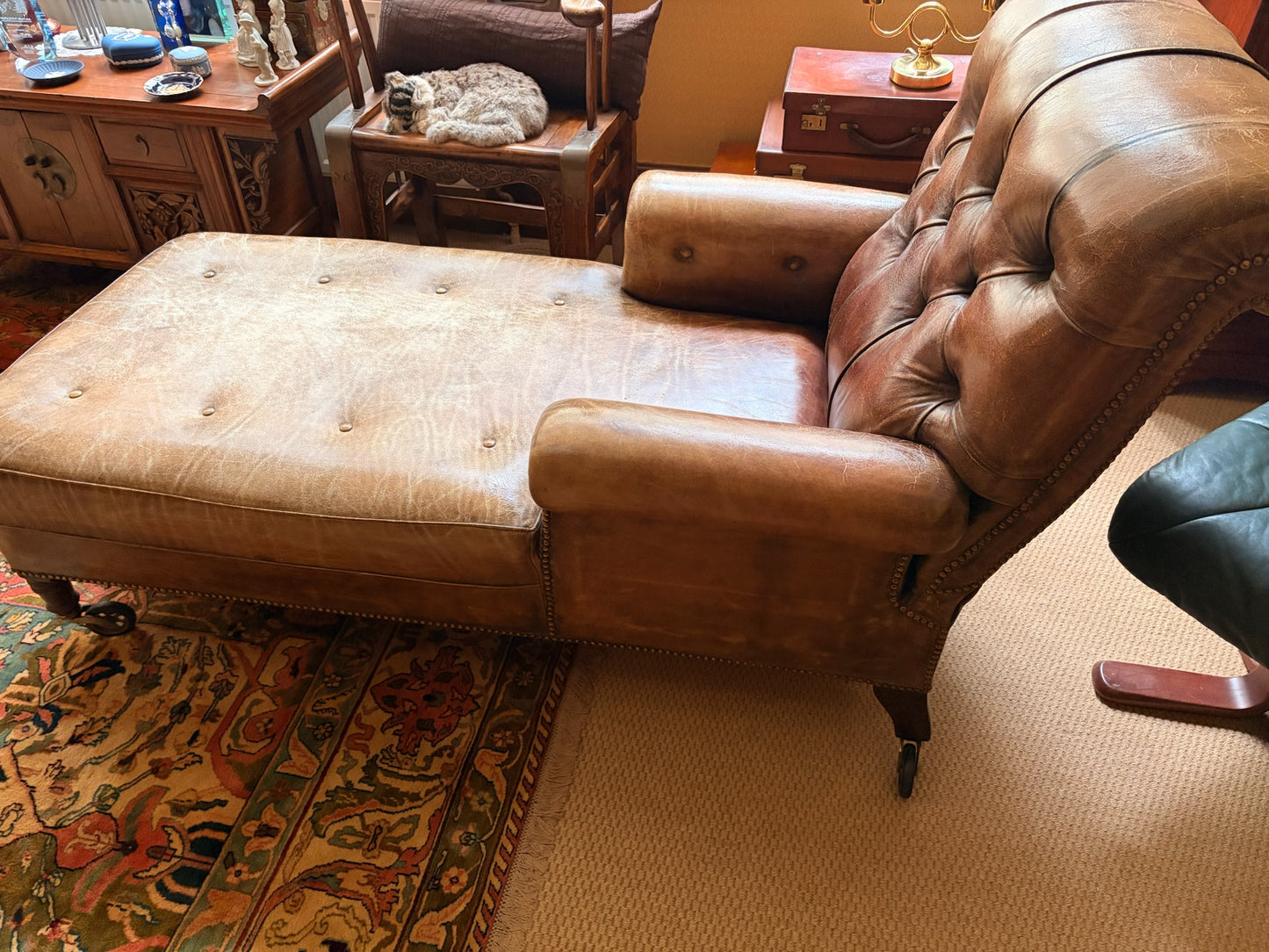 Distressed Leather Tufted Chaise Lounge