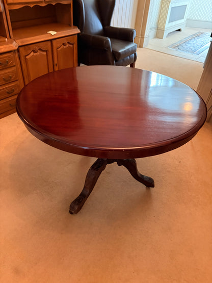 Mahogany Tripod Tilt Circular Table