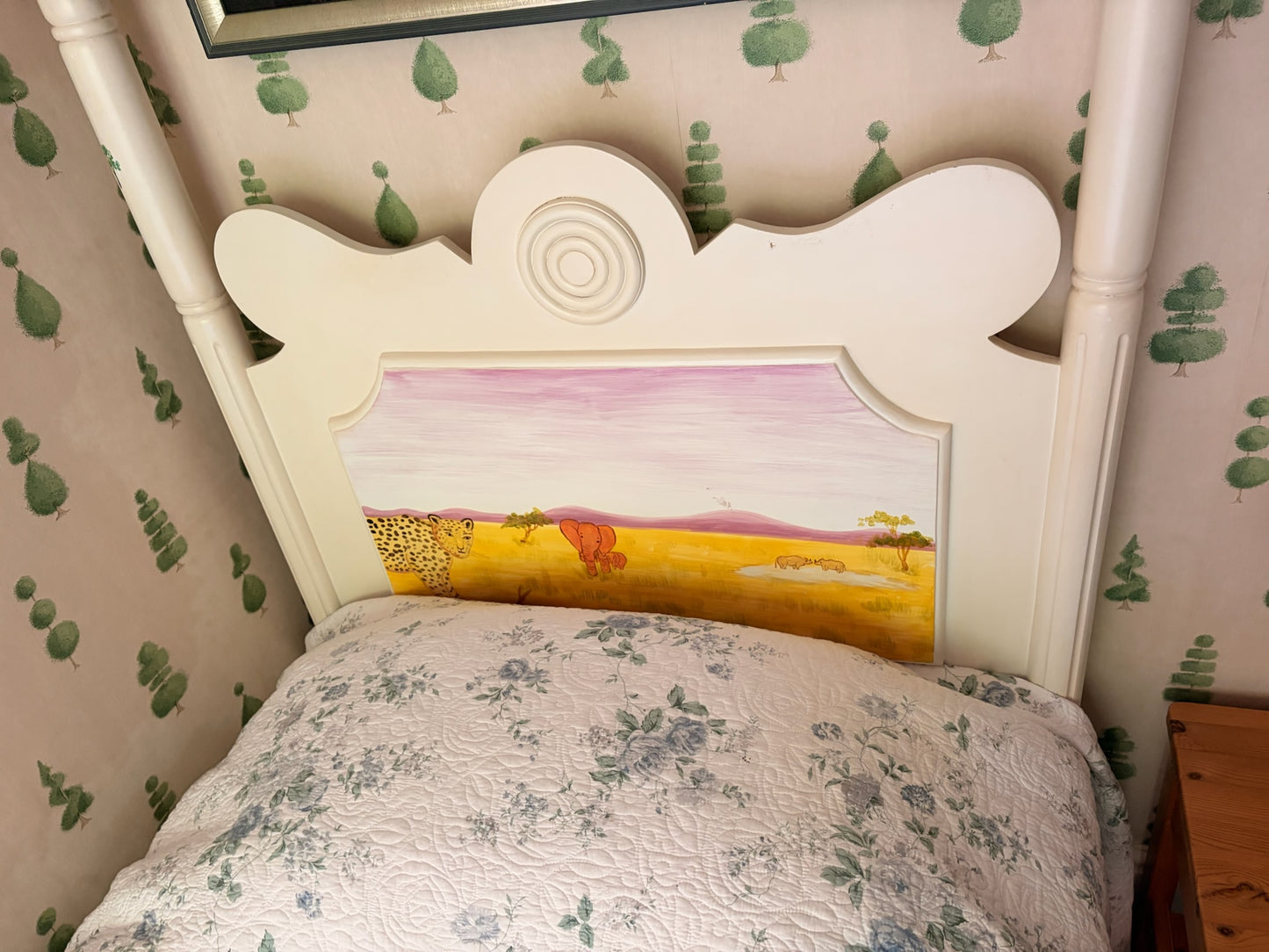 4 Poster Single Painted Bed