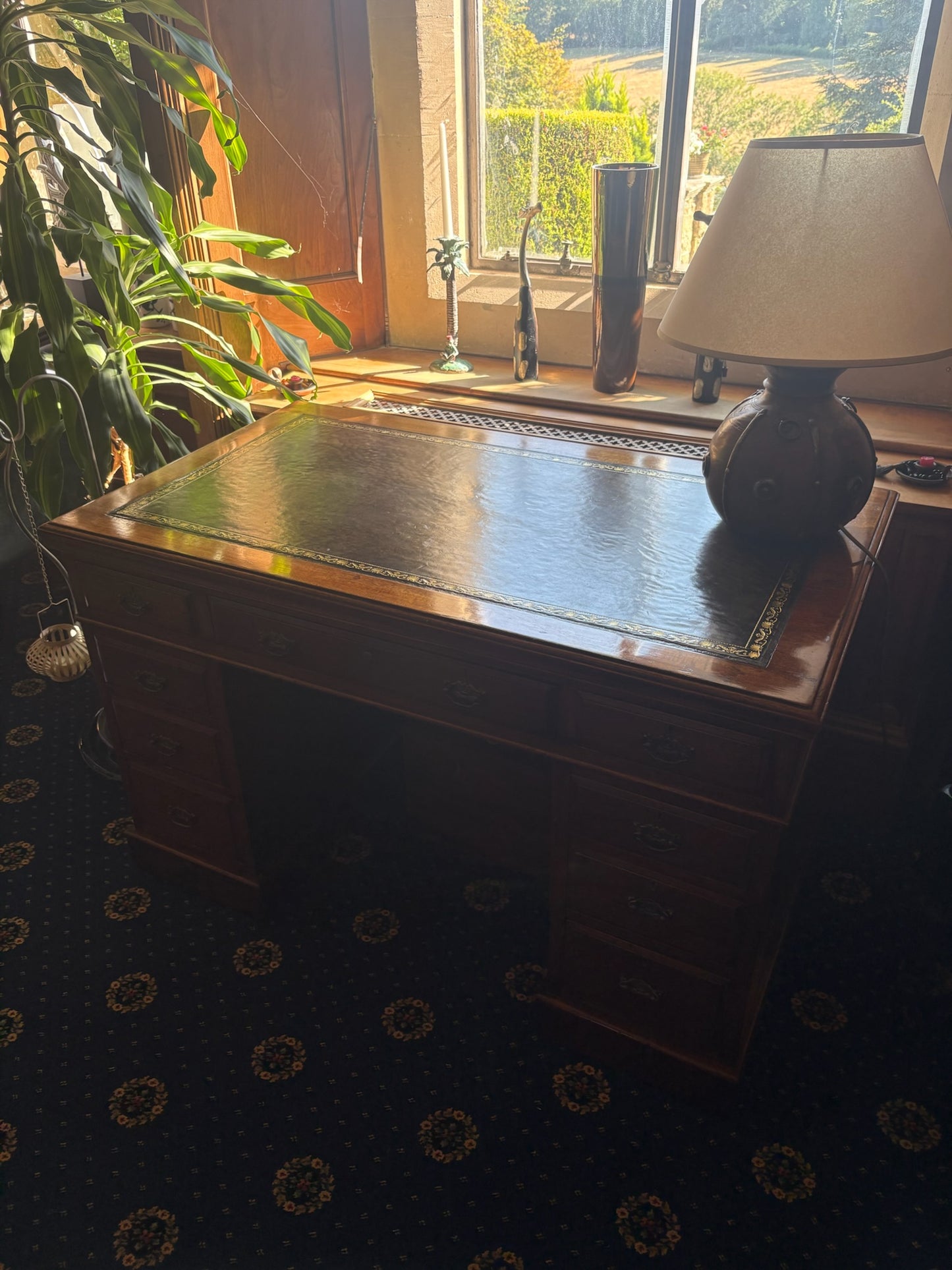 Antique Mahagony Pedestal Desk with Leather Top