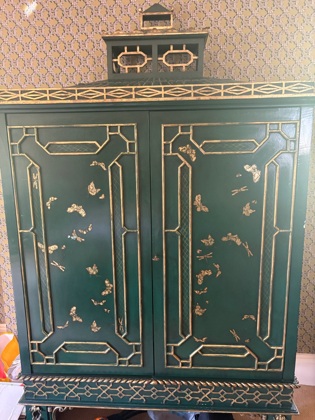 Dark Green Chinoiserie TV Cabinet with Gold Decoration