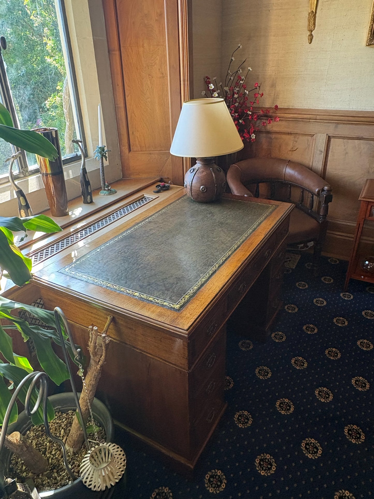 Antique Mahagony Pedestal Desk with Leather Top