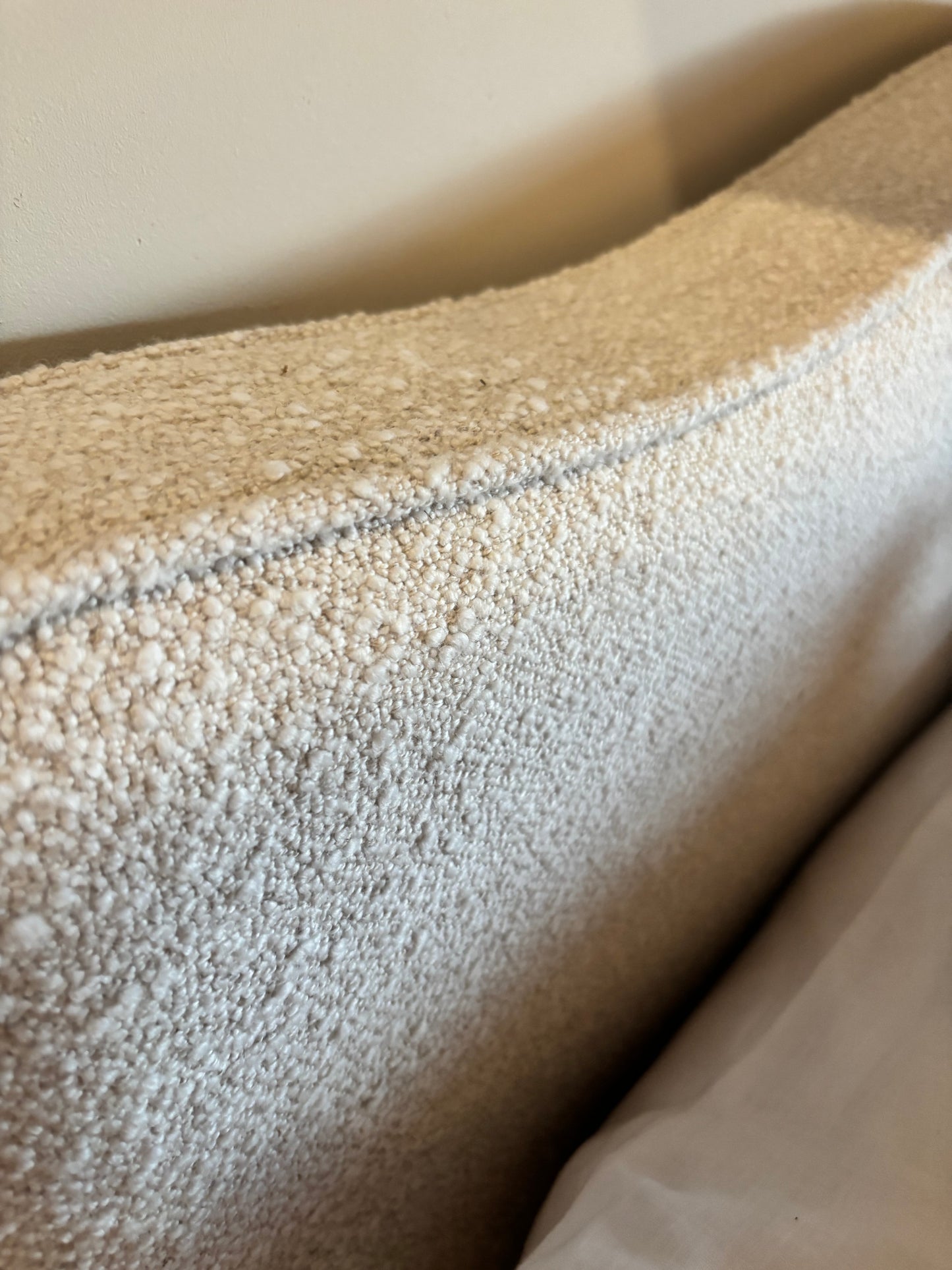 Darlings Yarmouth King size Bed with Boucle Headboard