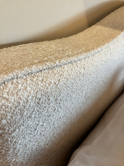 Darlings Yarmouth King size Bed with Boucle Headboard