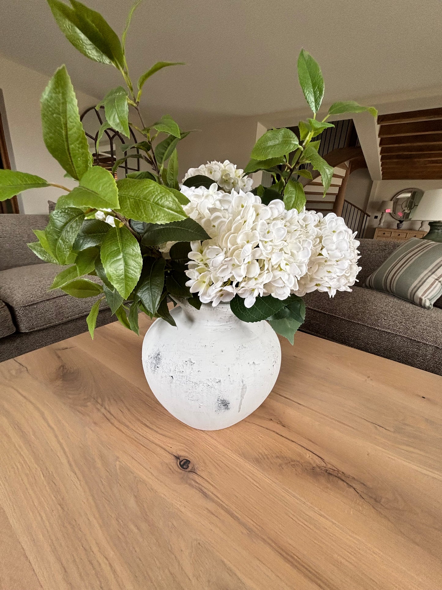 Coach House Stone Pot with Hydrangeas