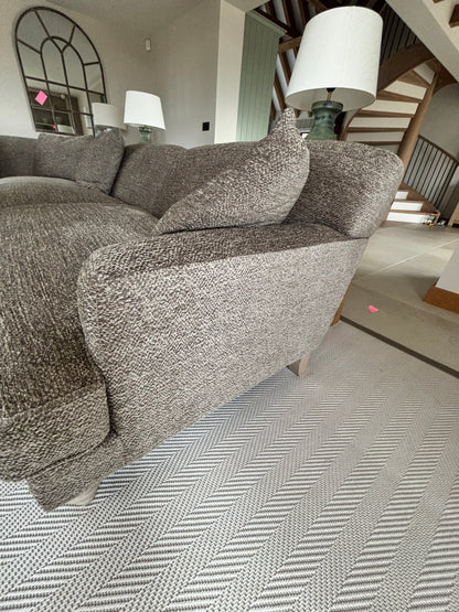 Unnatural Flooring Chevron Rug with Brown Leather Edging
